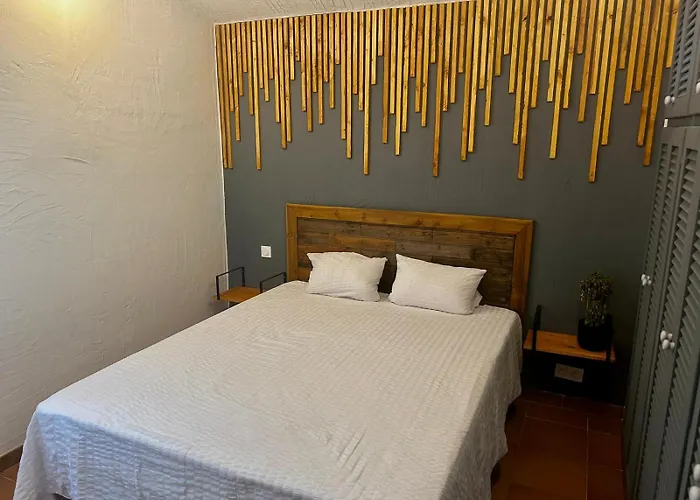 L'albizia Accès Privé Rivière